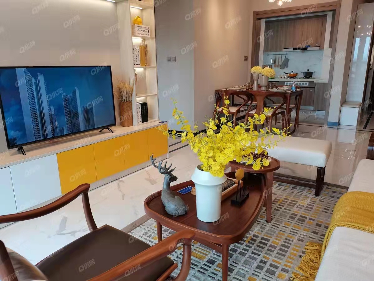 碧桂園日昇昌領(lǐng)峰，領(lǐng)峰花園均價(jià)14000元/平