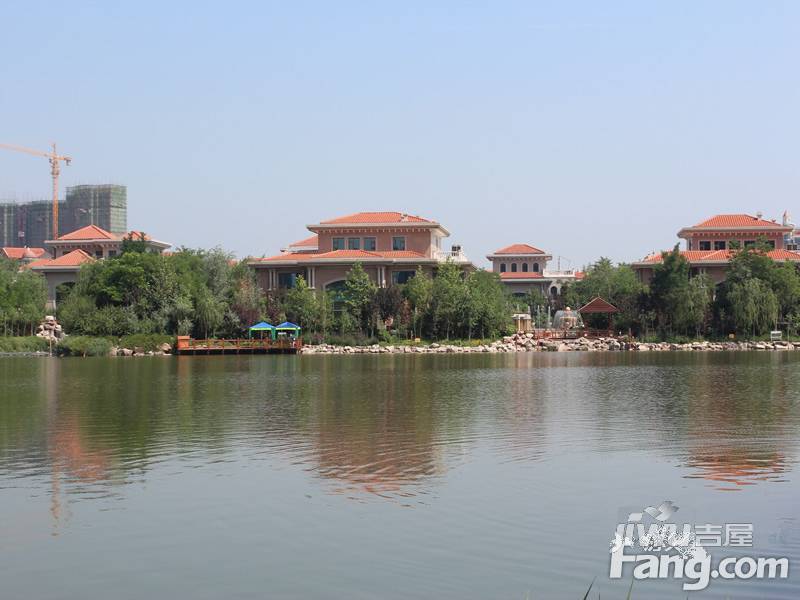 記者在看房過程中發現環湖小鎮社區非常大